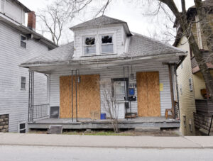 City sues landlord